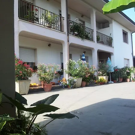 Nocleg ze śniadaniem La Casa Di Angelica Roseto Degli Abruzzi