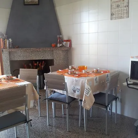 La Casa Di Angelica Nocleg ze śniadaniem 3*